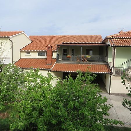 Apartment Mare Medulin Kültér fotó